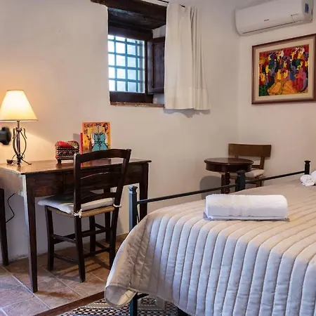 Cefalu Con Piscina Privata *